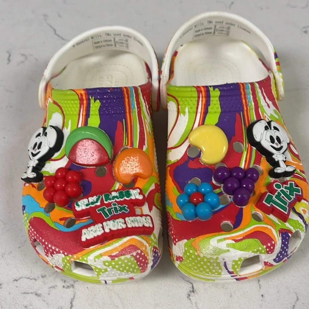 Crocs x Trix Cereal Collab Kids Size 11 Fruity Classic Clog